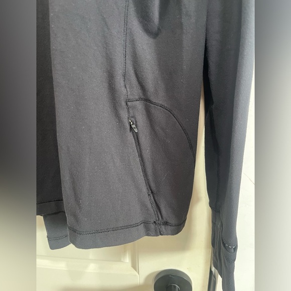 Lululemon Outrun 1/2 Zip - Picture 7 of 9